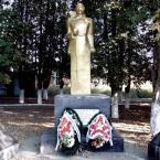 Хутор Чернышев, мемориал воинам-землякам, павшим в 1941-45 годах