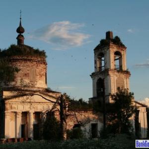 Церковь Спаса Преображения в деревне Карамышево