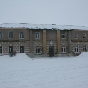 Село Кобылки, ул. Средняя. Административное здание.