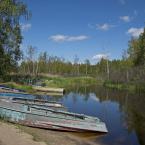 Рыбацкие лодки на реке Созь, рядом с деревней Спас На Сози. Август 2012 г. Фото: Анатолий Максимов.