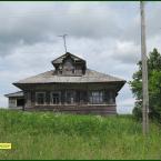 Деревня Мамонкино, дом с мезонином. Фото: Василий Пирогов.