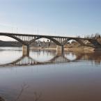 Город Старица, мост через реку Волга. Апрель 2013 г. Фото: Анатолий Максимов.