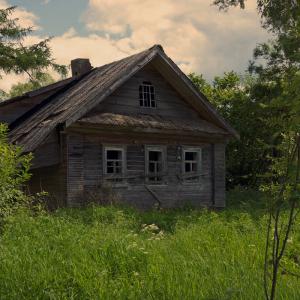 Старый дом в деревне Арпачево. Июнь 2014 г. Фото: Анатолий Максимов.