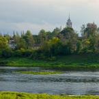 Река Волга, вид на Борисоглебский собор. Сентябрь 2016 г. Фото: Анатолий Максимов.