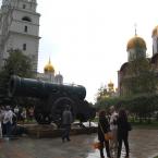 Царь-пушка. На заднем колокольня «Иван Великий» (слева) и Успенский собор (справа). Август 2012 г. Фото: А. Востриков.