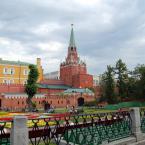 Вид на Александровский сад и Троицкую башню с Манежной площади. Август 2012 г. Фото: А. Востриков.