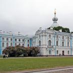 Корпуса бывшего Смольного монастыря. Июнь 2015 г. Фото: А. Востриков.