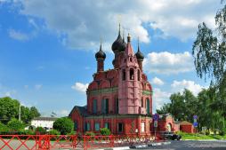 Храм Богоявления Господня в Ярославле. Июнь 2015 г. Фото: Валентин Кондратьев.