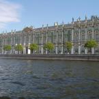 Санкт-Петербург, вид на Зимний дворец с Невы. Июнь 2004 года