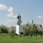 Памятник воинам 170-го кавалерийского полка в селе Богослово. Май 2012 г. Фото: М. Российский