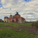 Скорбященская церковь на берегу реки Тьмы в Кунганове. Май 2014 г. Фото: Анатолий Максимов.