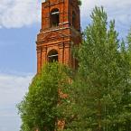 Колокольня Никольской церкви в Медведихе. Июль 2010 г. Фото: Анатолий Максимов.