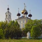 Вид на Крестовоздвиженскую церковь. Май 2014 г. Фото: Анатолий Максимов.