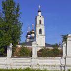 Вид на церковь и ограду. Май 2014 г. Фото: Анатолий Максимов.