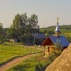 Вид на деревню Волосково и часовню. Июнь 2014 г. Фото: Анатолий Максимов.