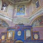 Внутри церкви, сохранились фрагменты росписи. Июнь 2014 г. Фото: Анатолий Максимов.